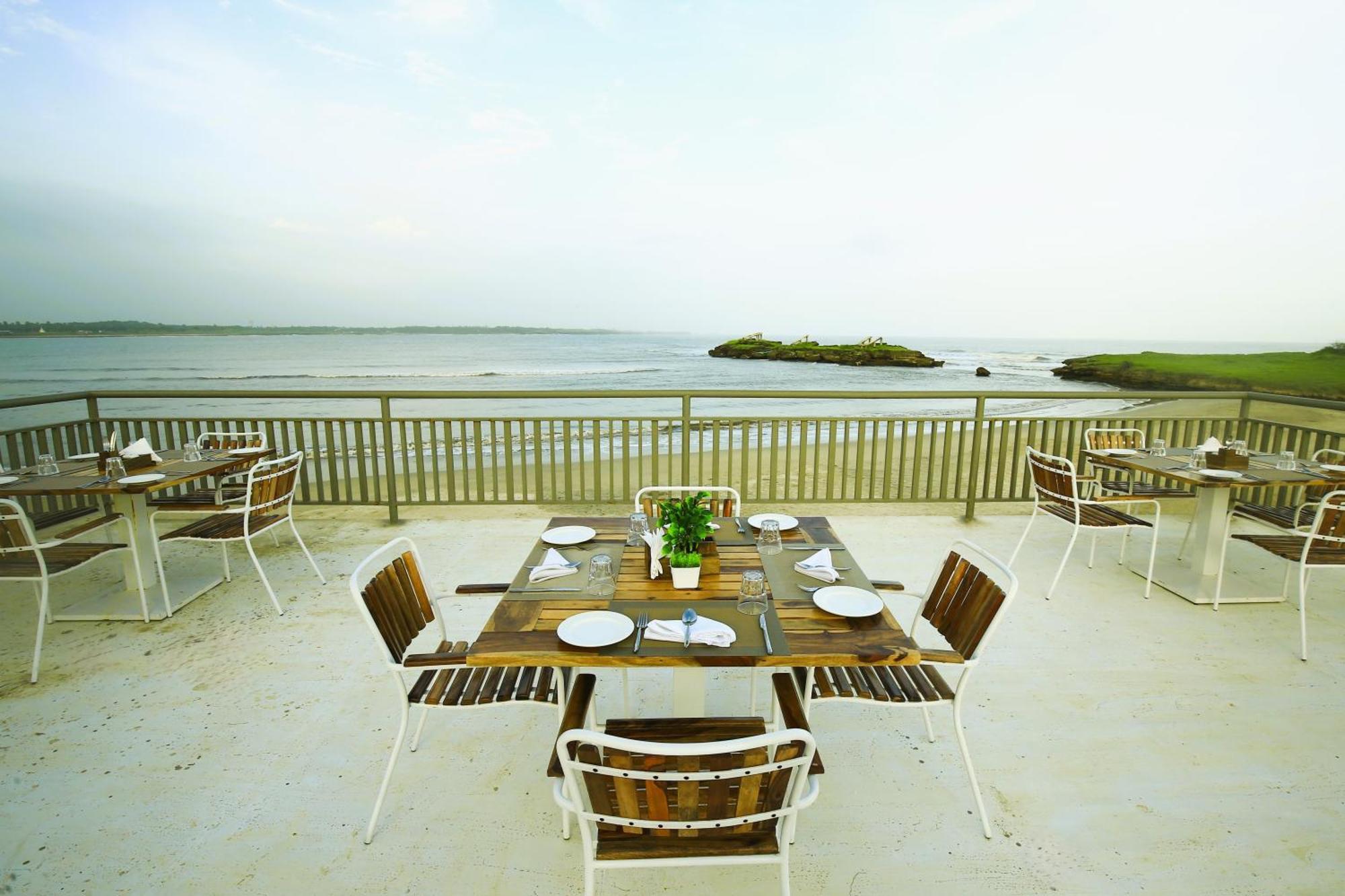Kamnath Zinc Journey By The Fern, Diu Hotel Ngoại thất bức ảnh